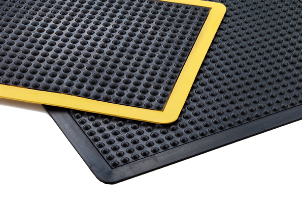 https://drirubber.com/wp-content/uploads/2022/07/Rubbermats_StandingArea.jpg