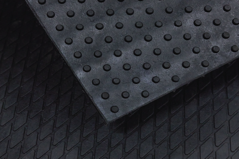4x6 Stall Mat with studs bottom profile by LRP Matting
